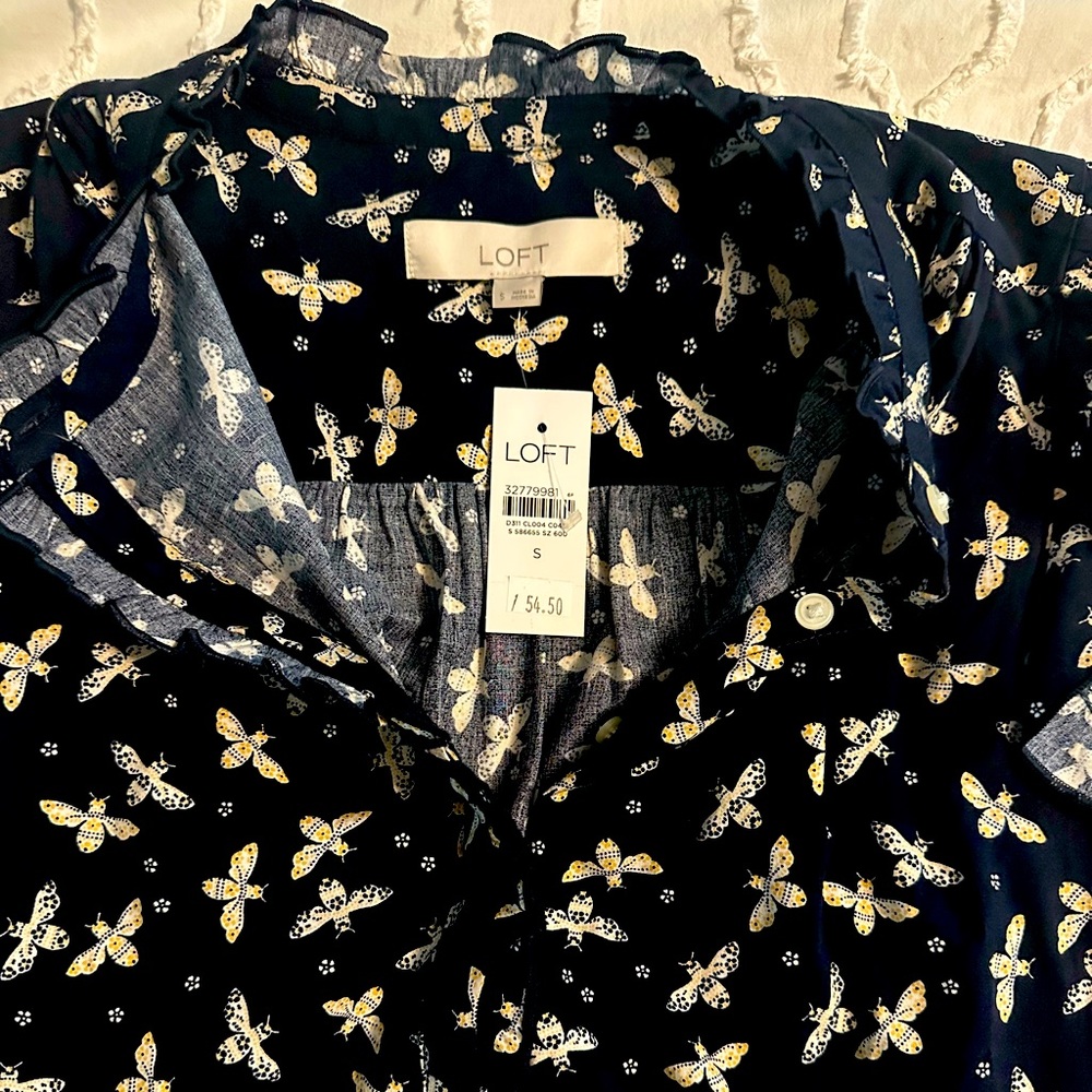 Ann Taylor Loft size small, Firefly, button up blouse